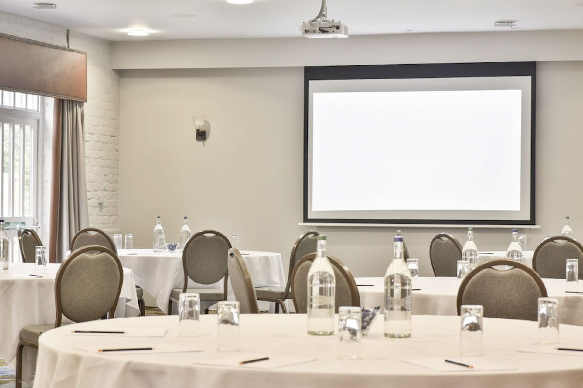 MEETINGS & EVENTS