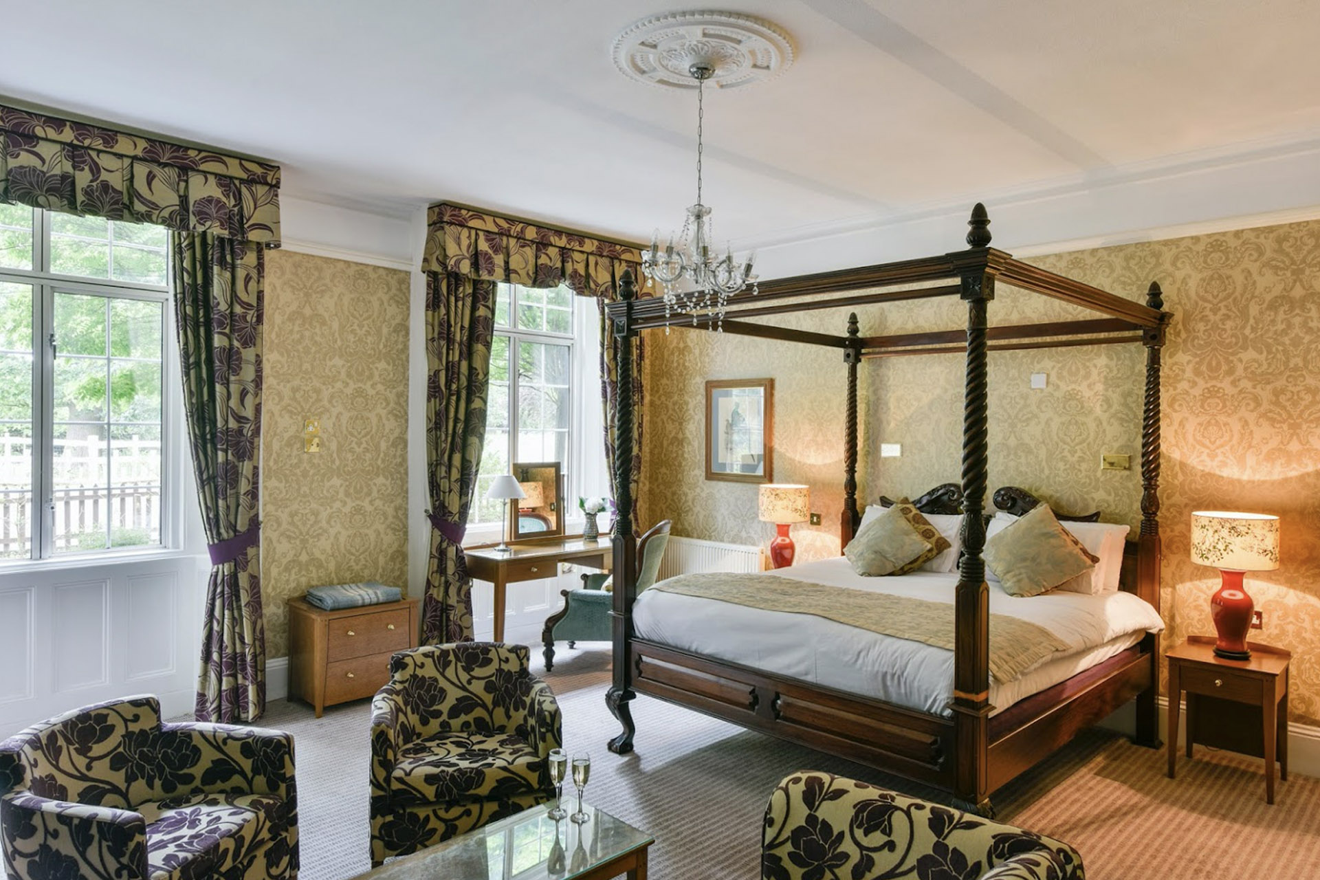Stay at the Charlecote Pheasant Hotel Stratford Upon Avon ROOM 3
