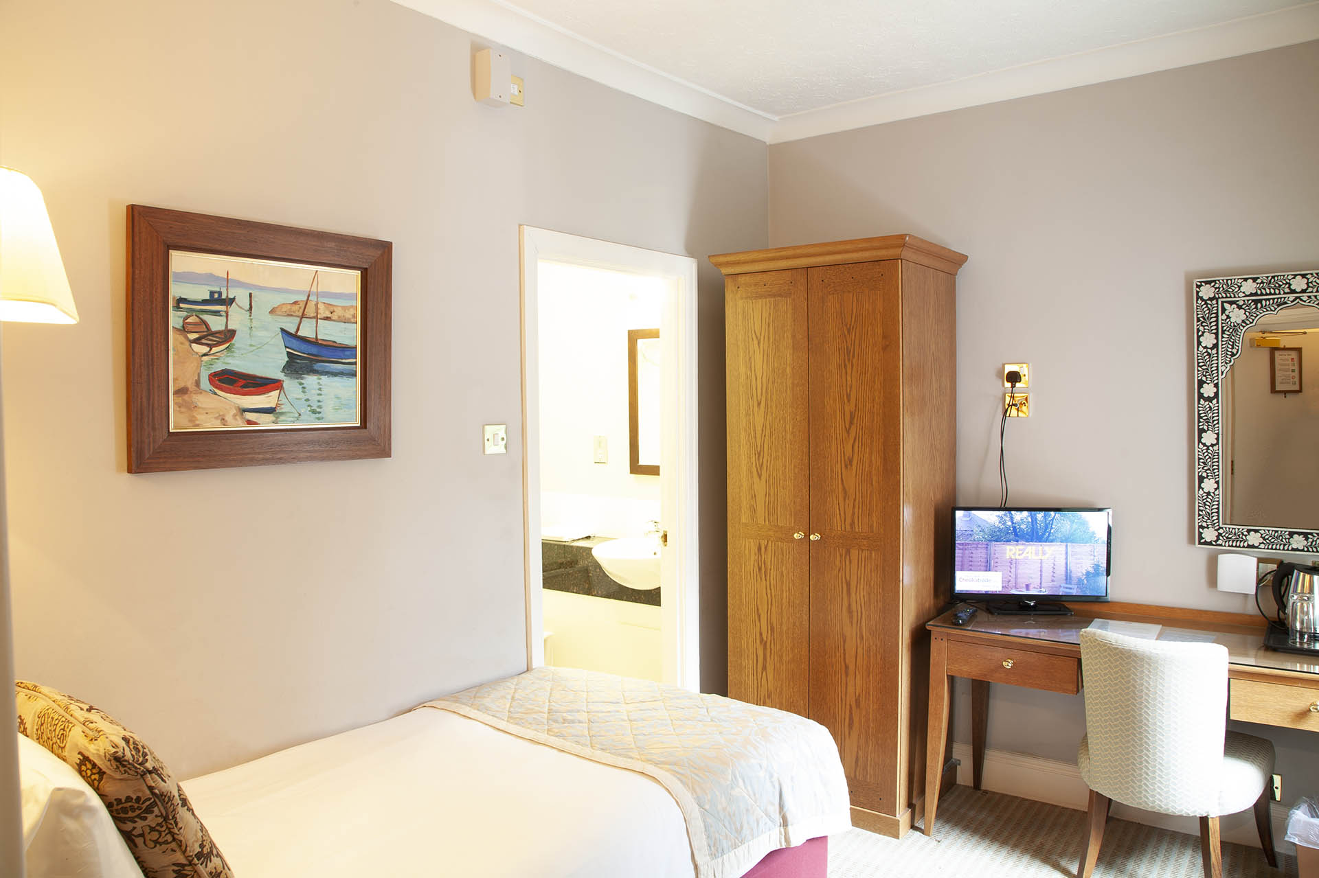 Single Double Room 14 The Charlecote Pheasant Hotel