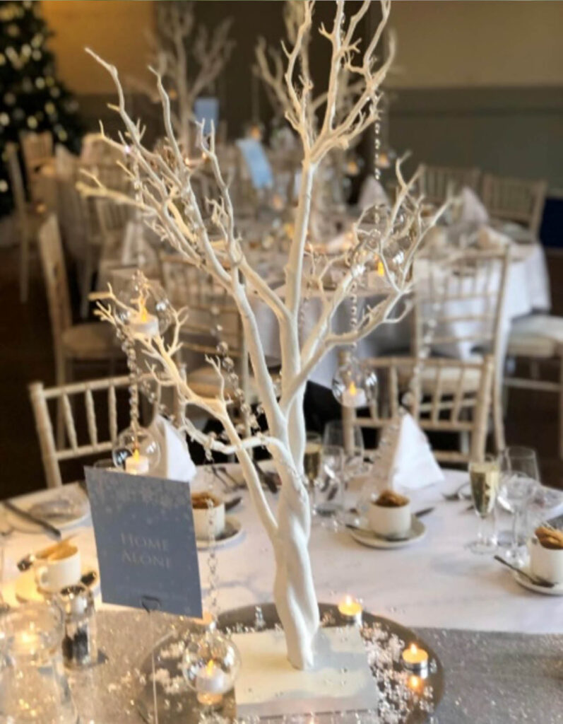 Stratford upon Avon winter wedding images The Charlecote Pheasant